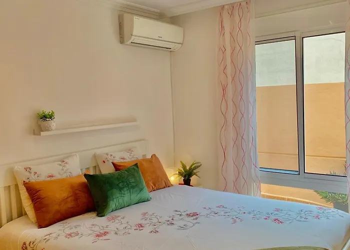 Villa Seaview - Pool, Air Con, Office Ready *