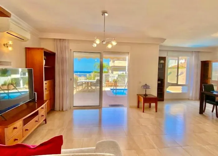 Seaview - Pool, Air Con, Office Ready * Costa Adeje (Tenerife)