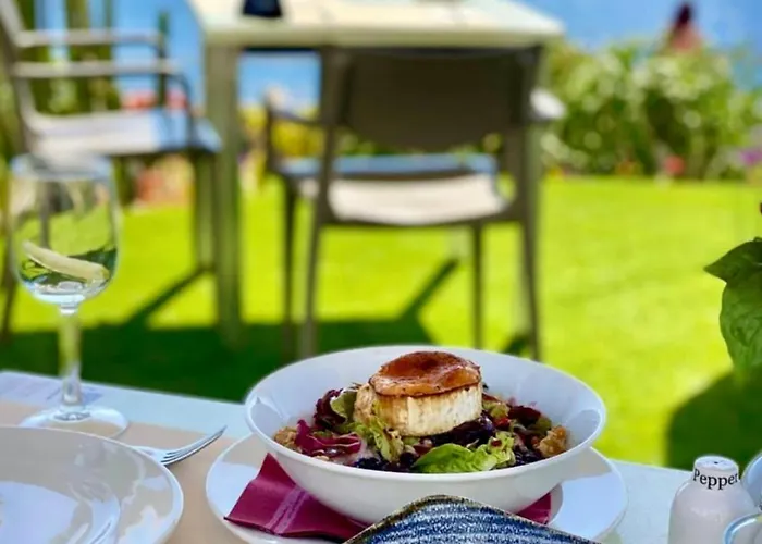 Willa Seaview - Pool, Air Con, Office Ready *